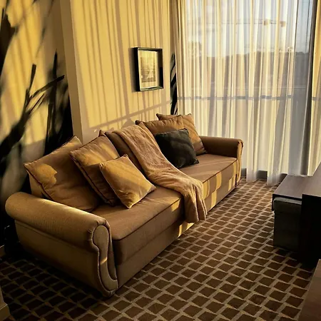 Golden Hour Private Room 508 - Sea View At Marine Hotel-2